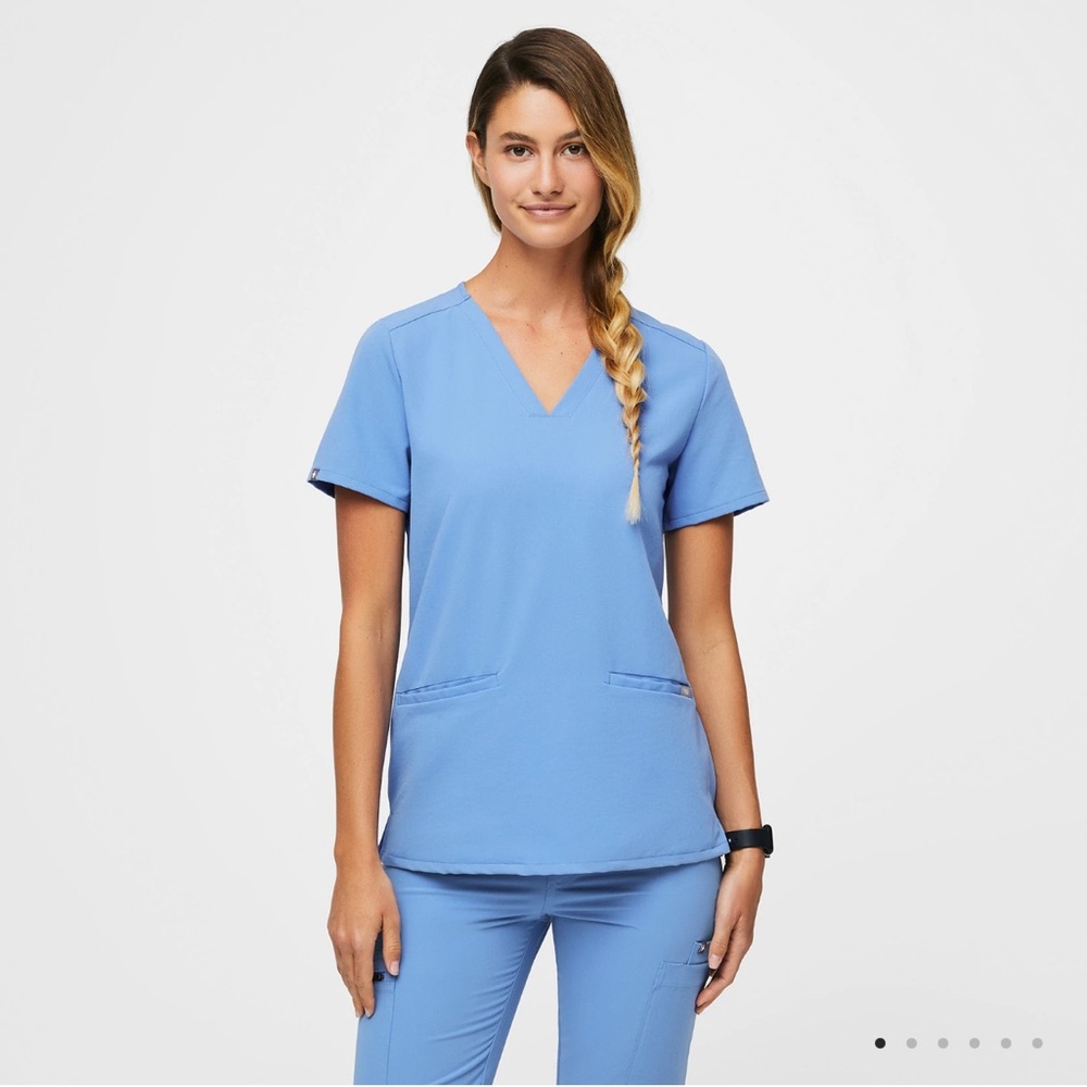 Figs Casma Light Blue Short Sleeve Scrub Top